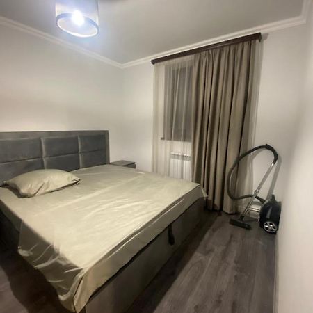 2 Cosy Apartment In Townhouse Near Airport Evn Geghanist  Exteriér fotografie