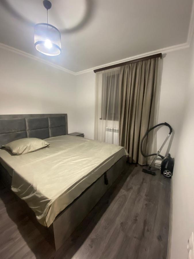 2 Cosy Apartment In Townhouse Near Airport Evn Geghanist  Exteriér fotografie